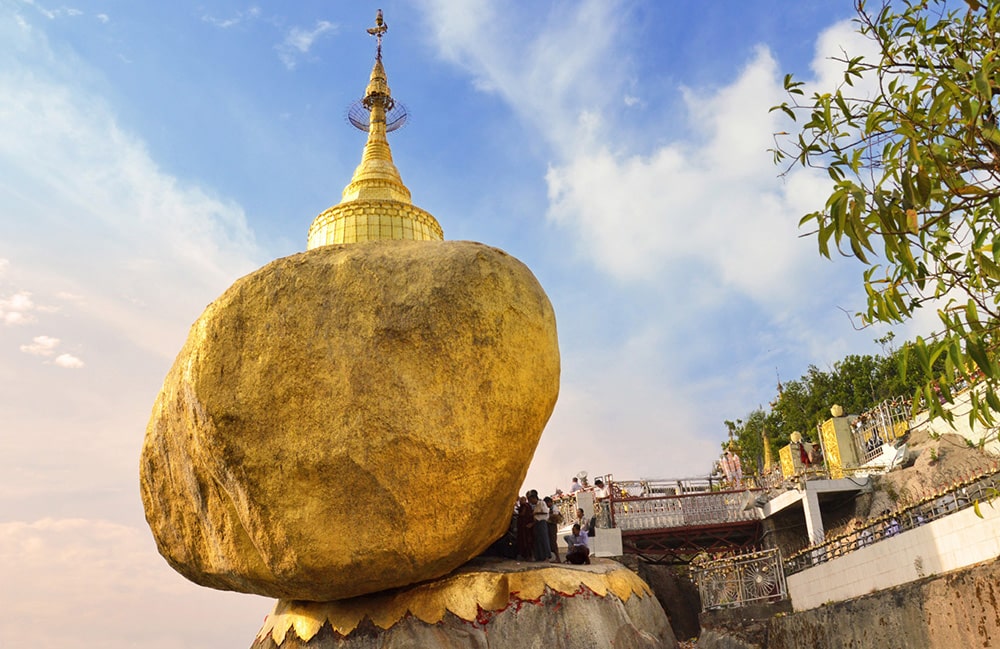 Golden Rock – Kyaiktiyo Pagoda 