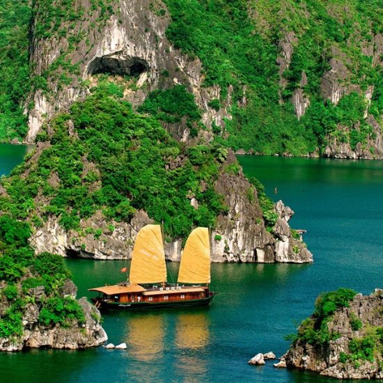 halong bay