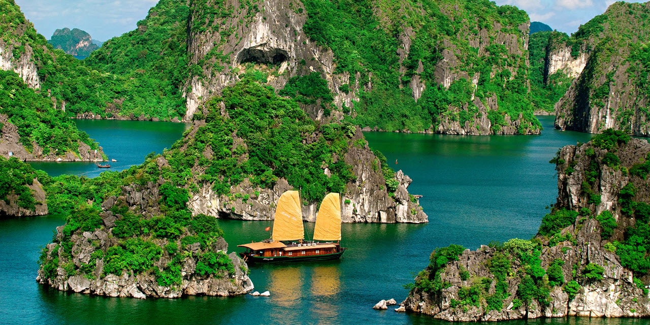 halong bay