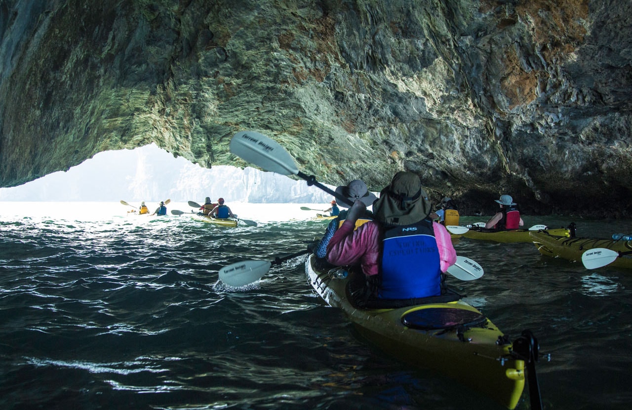 Halong bay kayaking