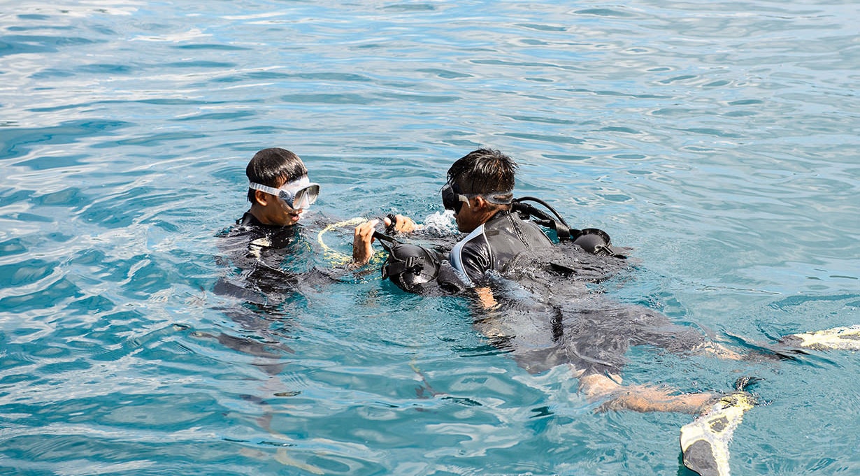 scuba diving in Nha Trang