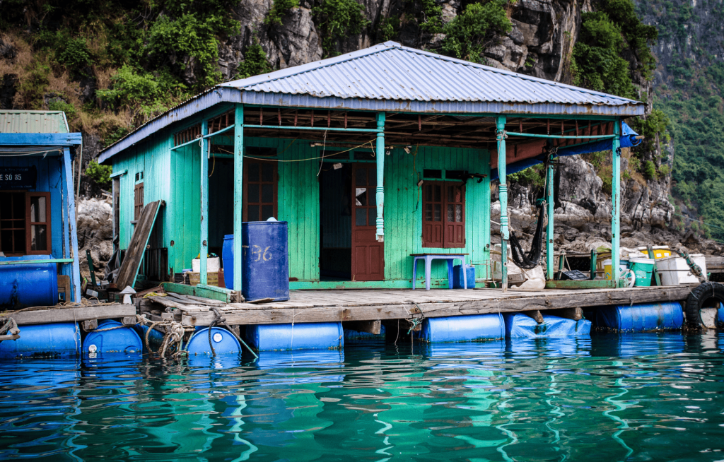 cua van fishing village