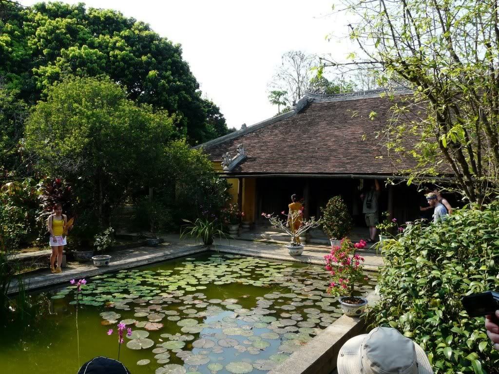  Y Thao garden restaurant, Hue