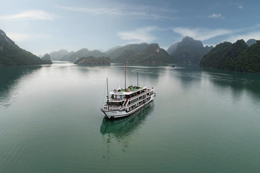 Serenity, halong bay